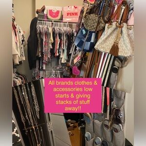 Like to be notified of future shows 🙌🛍️